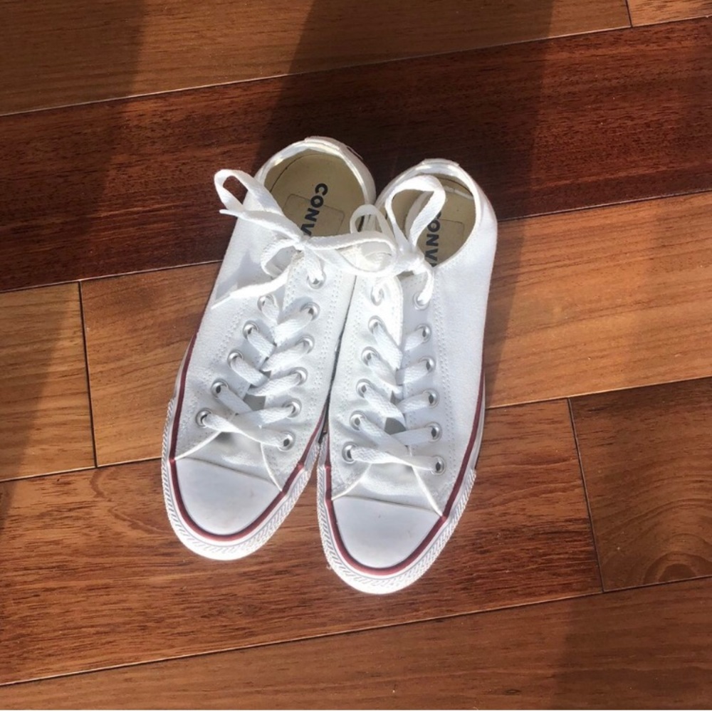 LOW TOP CONVERSE
